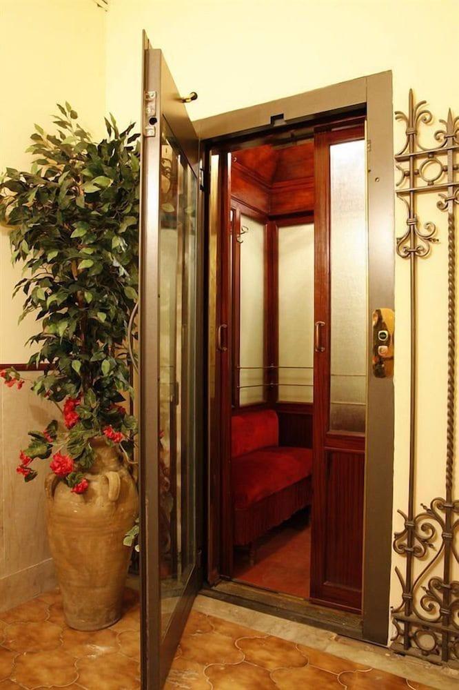 Antica Dimora Caruso Bed & Breakfast Catania